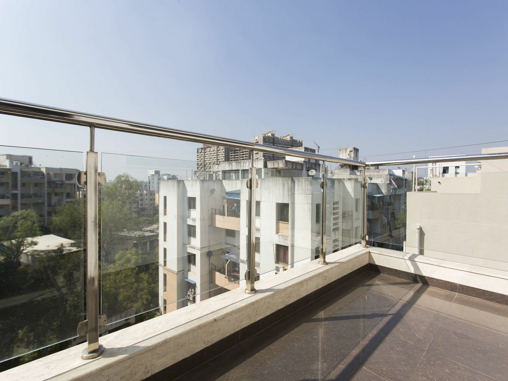 Super Townhouse Oak Regal Inn Near Sant Tukaram Nagar Metro Station Pimpri-Chinchwad Exterior photo